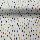 Raibas lāsītes, balts pamats