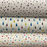 Raibi punktiņi, balts pamats